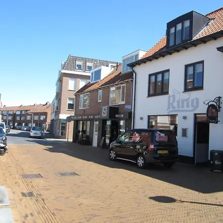 Feriehus De Strandjutter