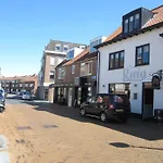 度假居 De Strandjutter